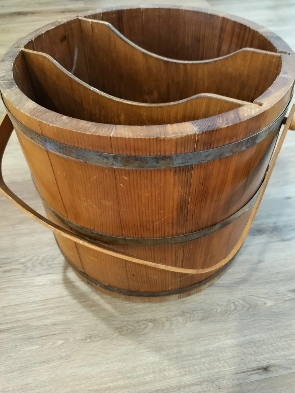 Vintage Basketville Putney VT Divided Wood Firkin Bucket Magazine Holder Shaker